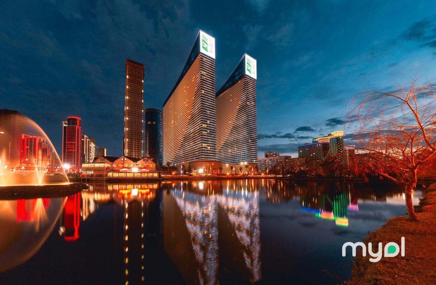 Orbi Aparthotel In Batumi Exterior photo